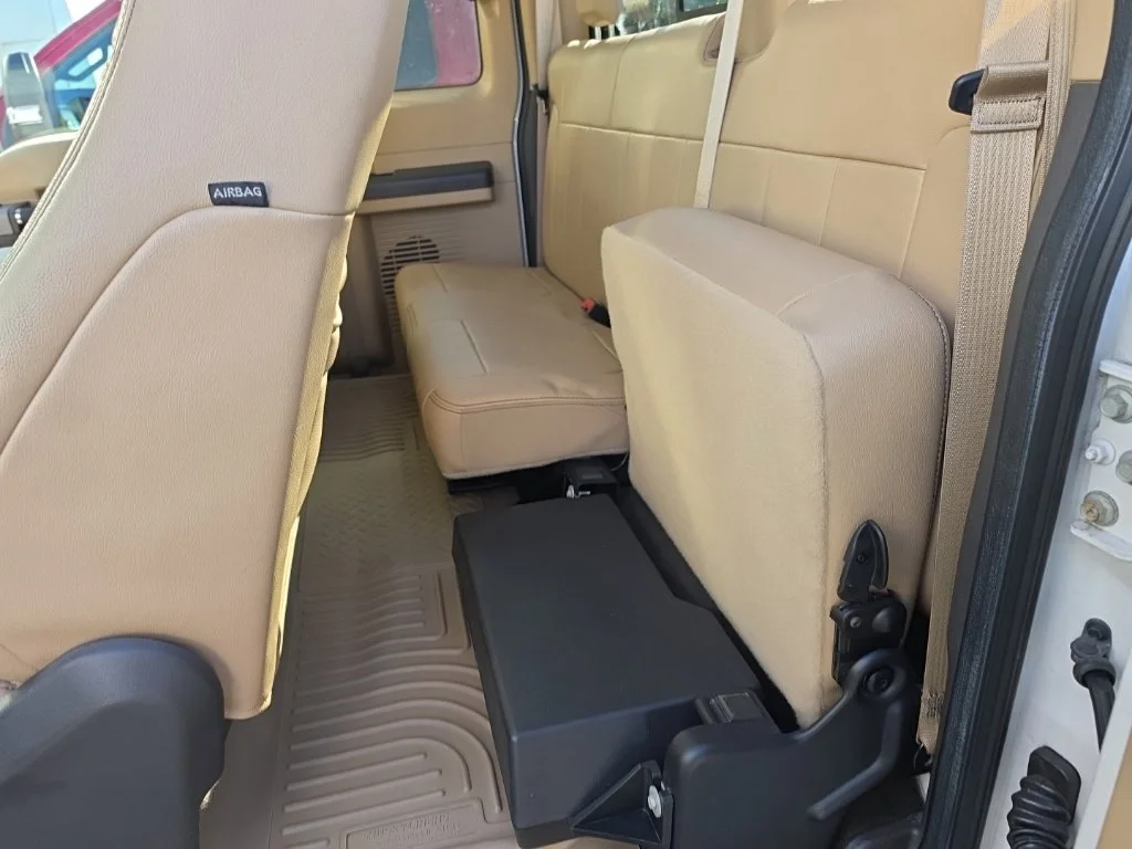 Used 2015 White Ford Lariat image 16