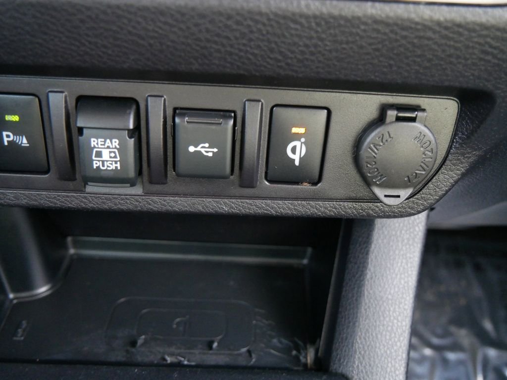 2023 Toyota Tacoma Limited - Photo 24