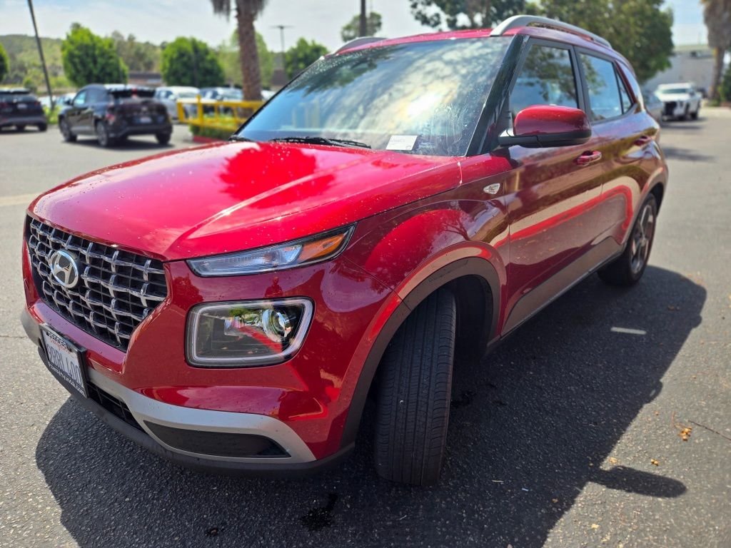 Used 2025 Red Hyundai Limited image 3