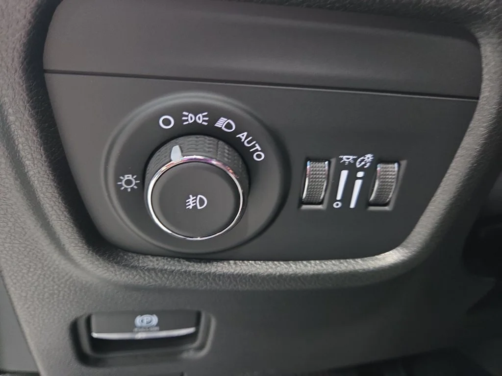 New 2026 White Jeep Limited image 23