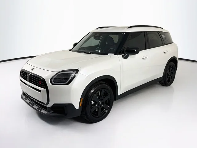 2027 MINI Countryman Signature Plus