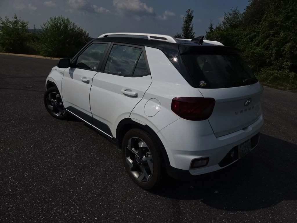Certified Used 2022 White Hyundai Limited image 5