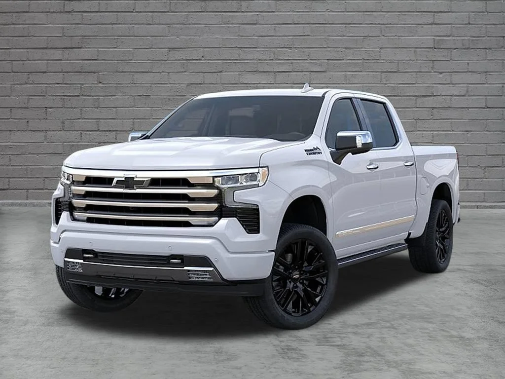 New 2026 Polar White Tricoat Chevrolet High Country image 9
