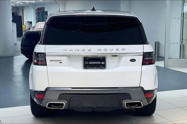 Used 2020 White Land Rover HSE image 3