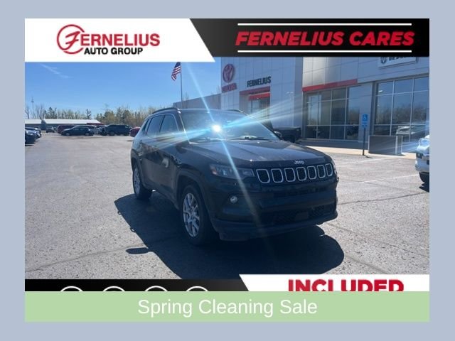 2024 Jeep Compass Latitude Lux 4X4's photo
