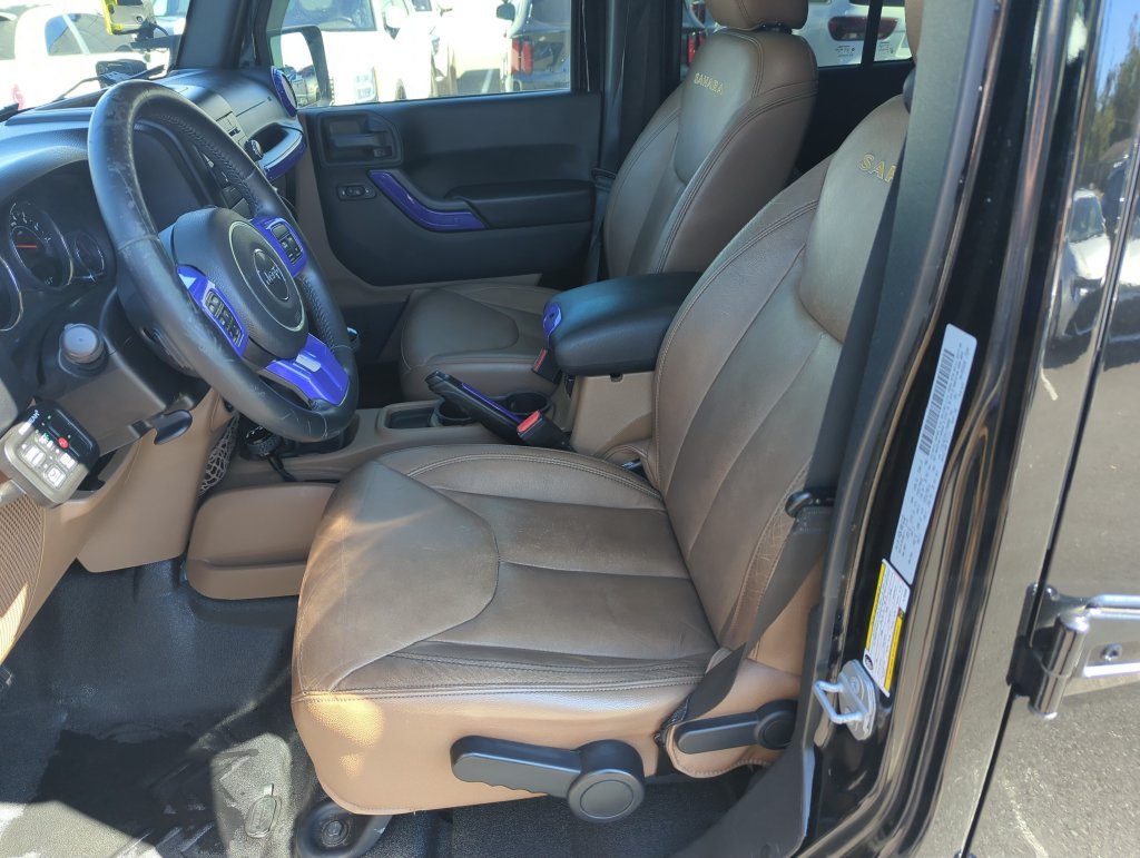 Used 2015 Black Jeep Unlimited Sahara image 12