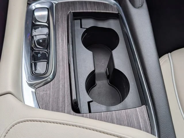 Used 2024 Ebony Twilight Metallic Buick Avenir image 12