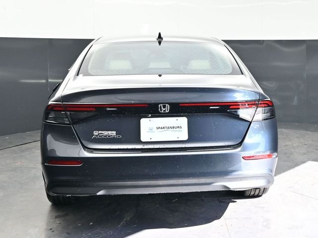 New 2026 Meteorite Gray Metallic Honda SE image 6