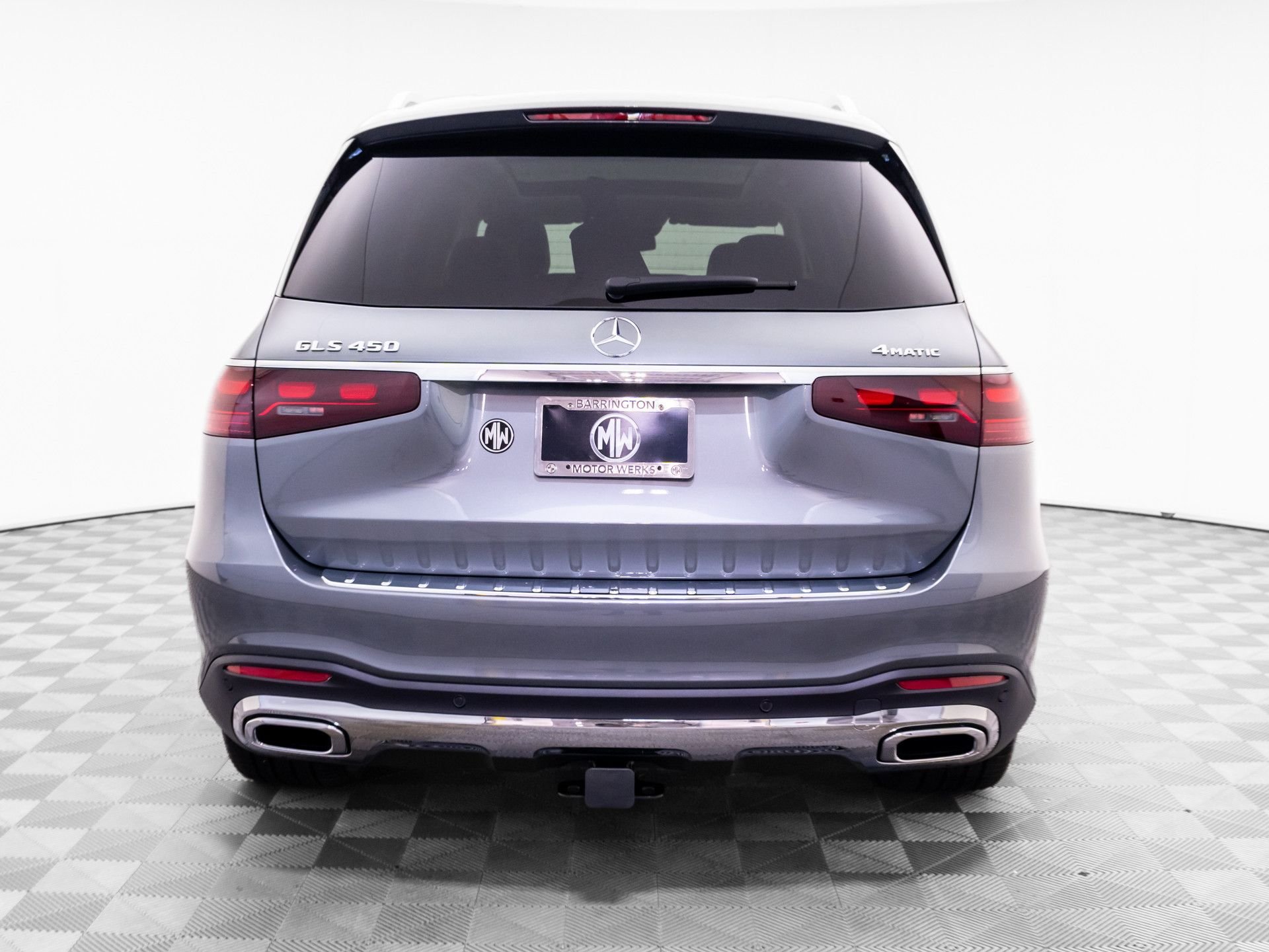 New 2026 Selenite Grey Metallic Mercedes-Benz GLS 450 image 4