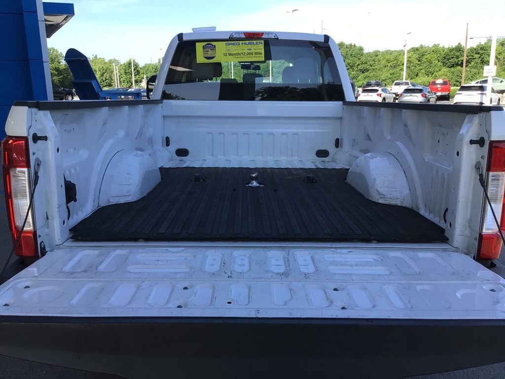 Used 2019 White Ford XL image 38
