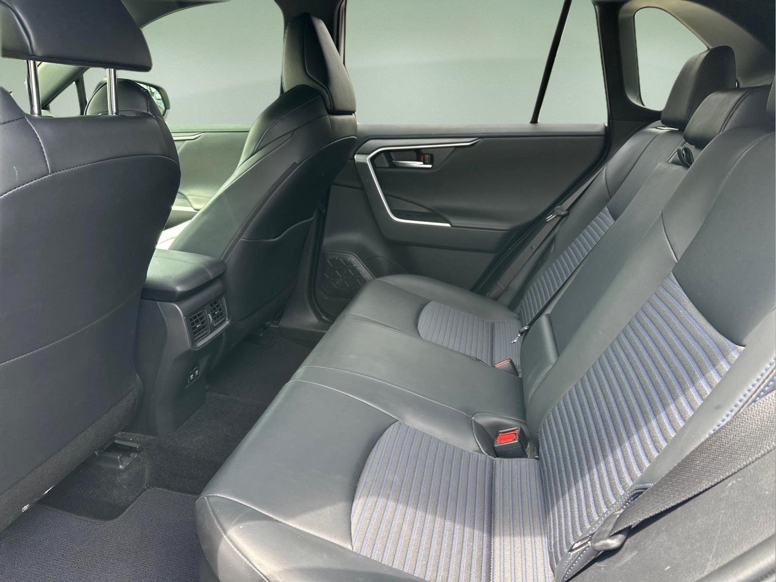 2019 Toyota RAV4 XSE - Photo 16