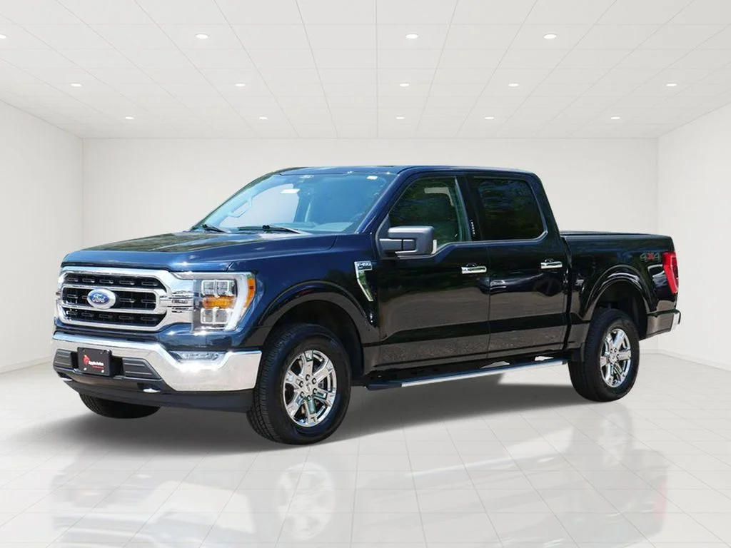 Certified Used 2021 Blue Ford XLT image 6