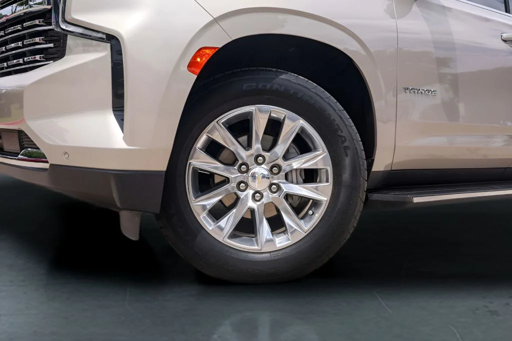 Used 2023 Beige Chevrolet Premier image 4
