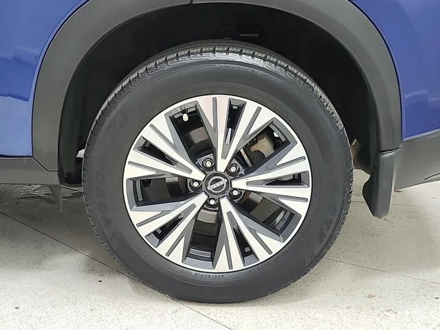 Used 2023 Blue Nissan SV image 13