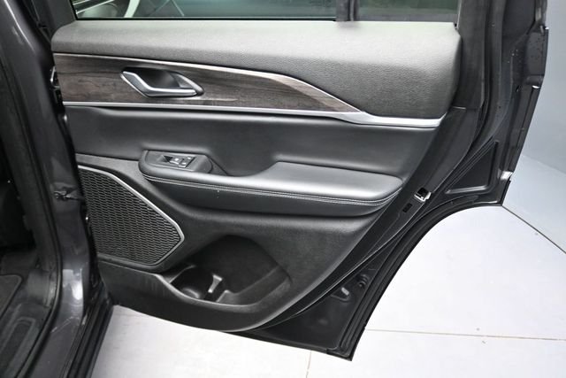 Used 2022 Gray Jeep Limited image 24