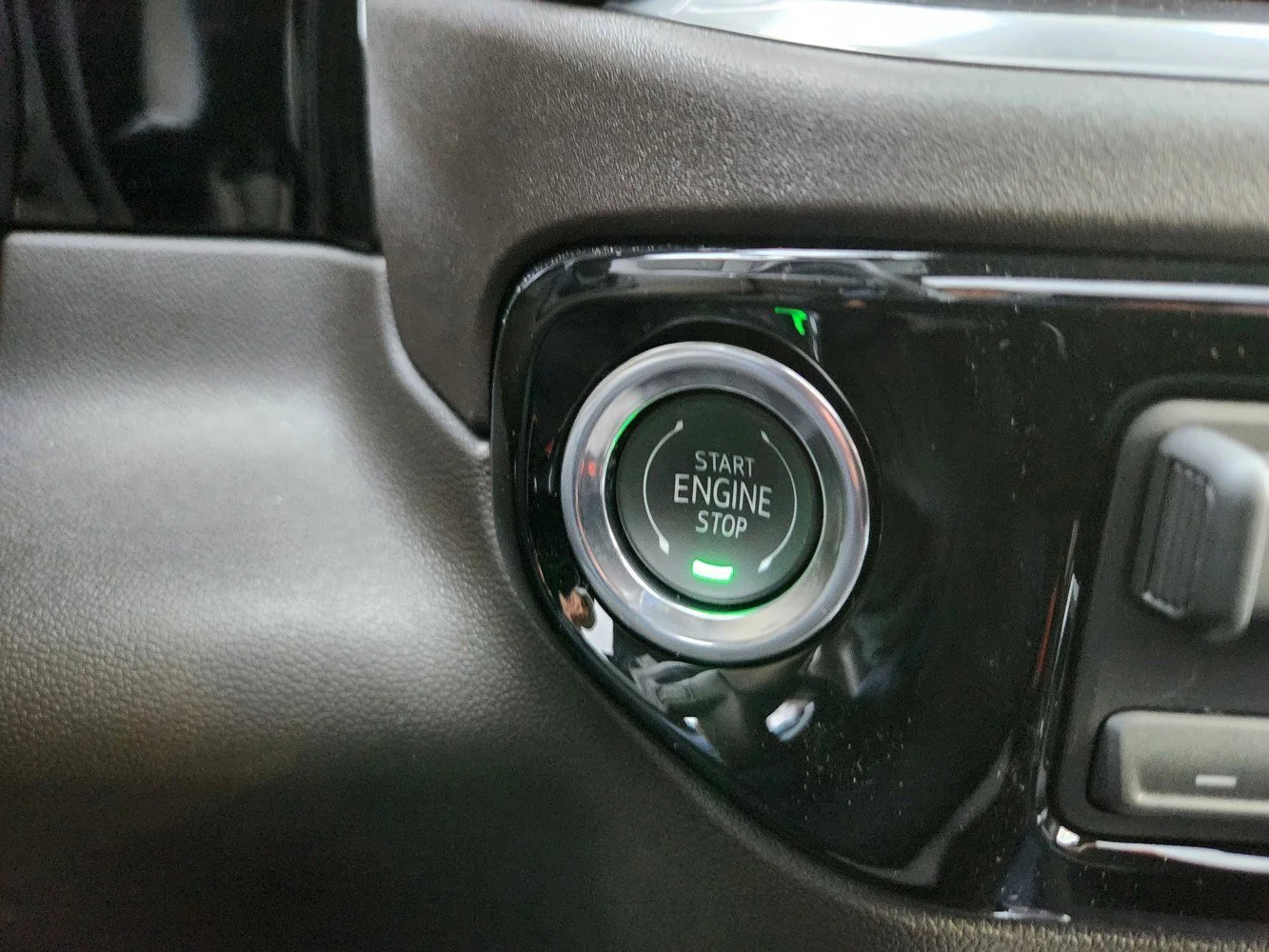 2026 GMC Sierra 2500HD SLT - Photo 14