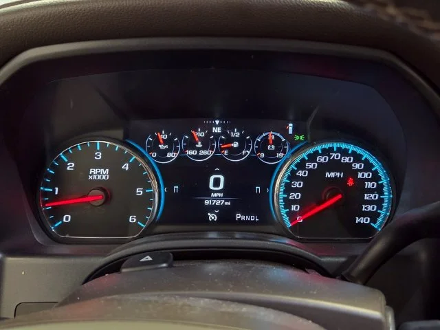 Used 2018 WHITE FROST TRICOAT GMC Denali image 27