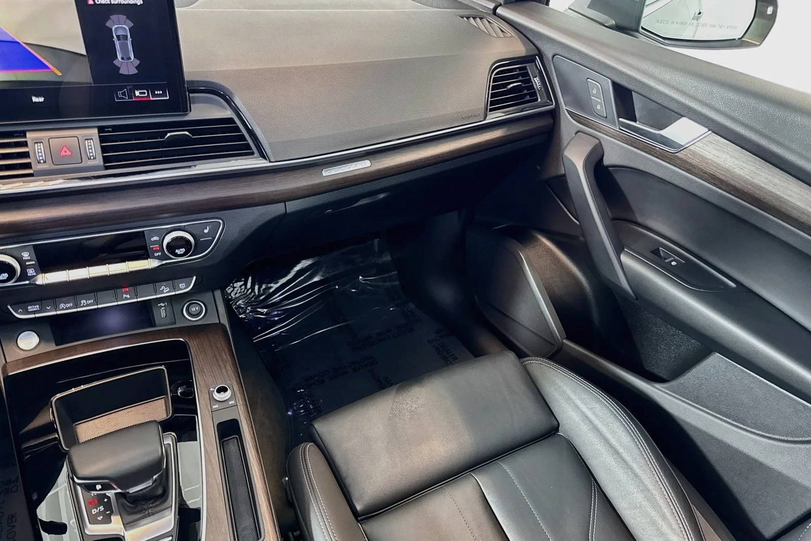 Used 2023 Daytona Gray Pearl Effect Audi S line Premium image 22