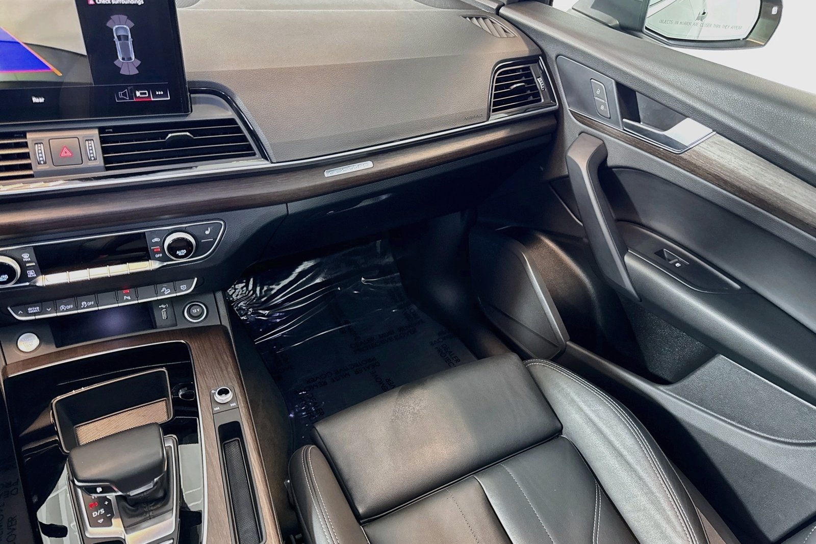 Used 2023 Daytona Gray Pearl Effect Audi S line Premium image 22