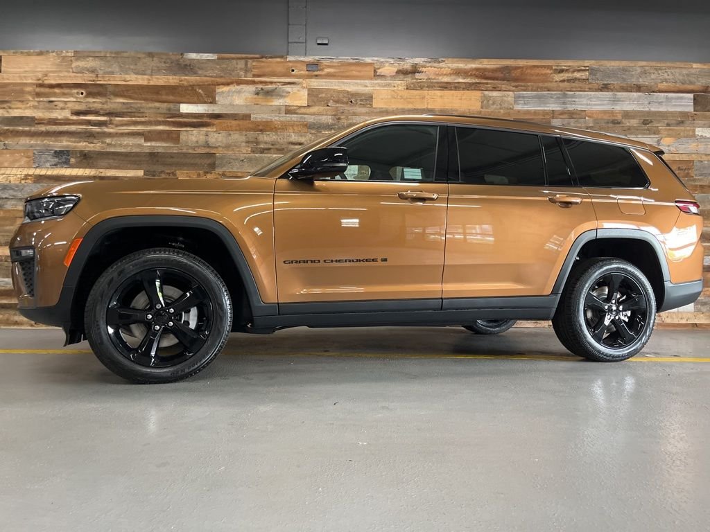New 2026 Copper Shino Metallic Clear-Coat Exterior Paint Jeep Limited image 54