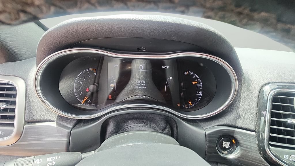 Used 2021 White Jeep Laredo X image 11