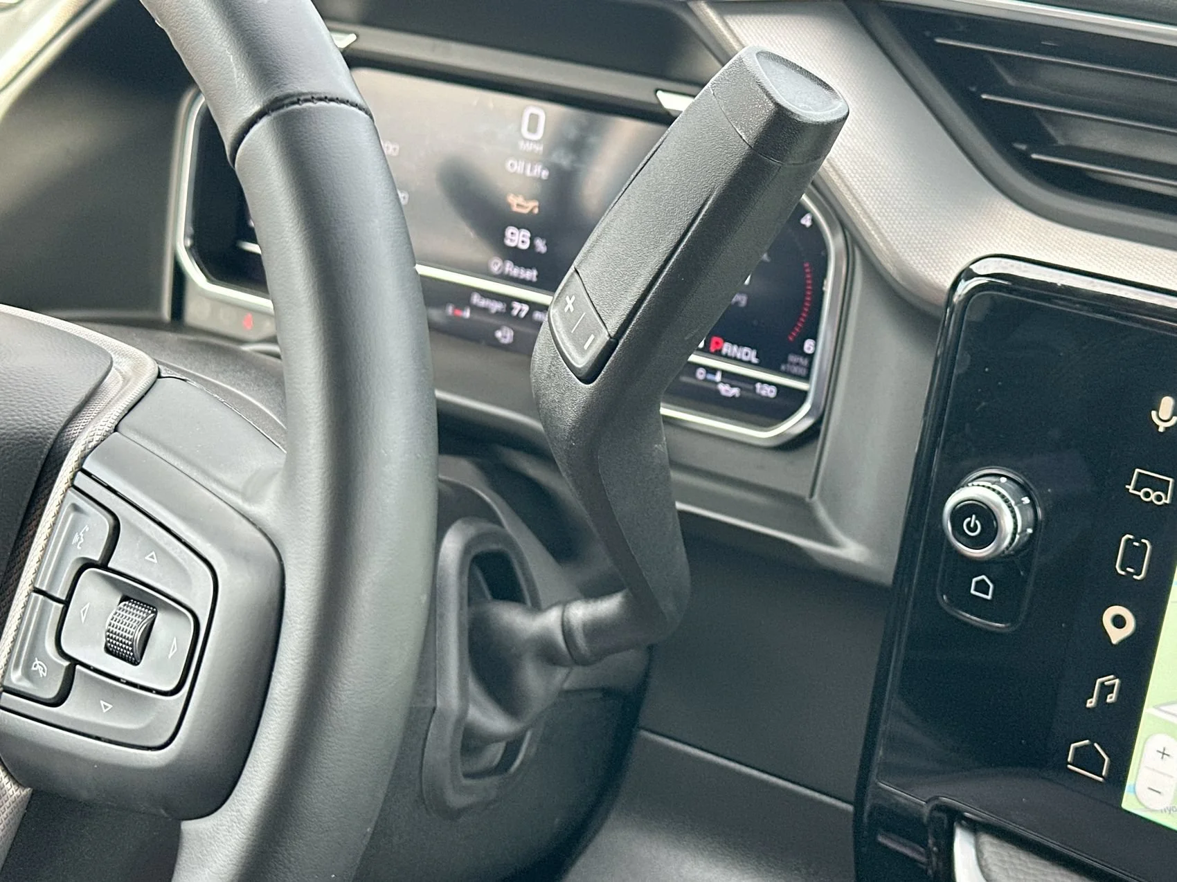 Used 2025 White GMC Denali image 20