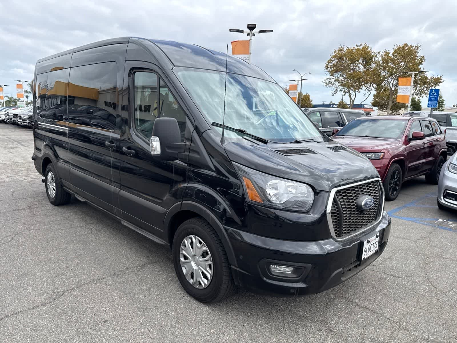 Used 2024 Agate Black Metallic Ford XLT image 7