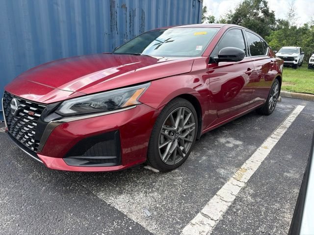 2023 Nissan Altima SR VC-Turbo FWD