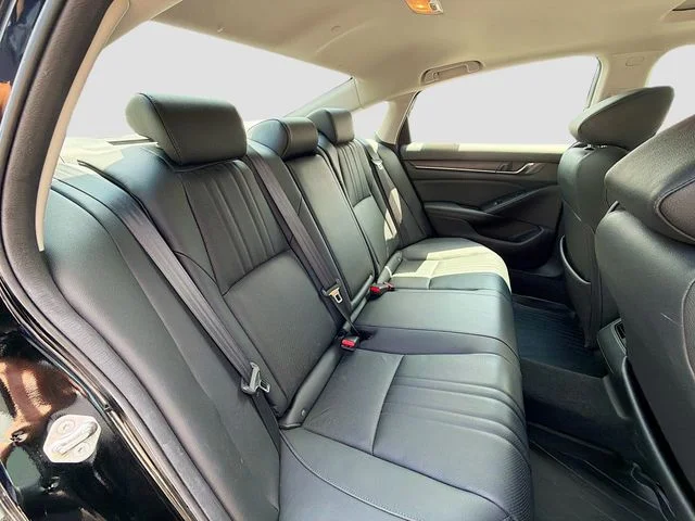 Used 2019 Black Honda Touring image 26