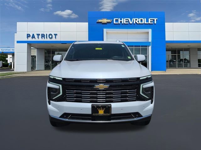 New 2026 Polar White Tricoat Chevrolet High Country image 5