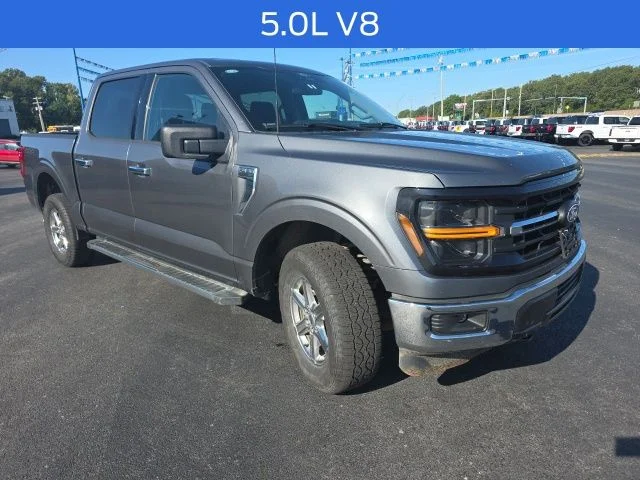 Used 2025 Gray Metallic Ford XLT image 3