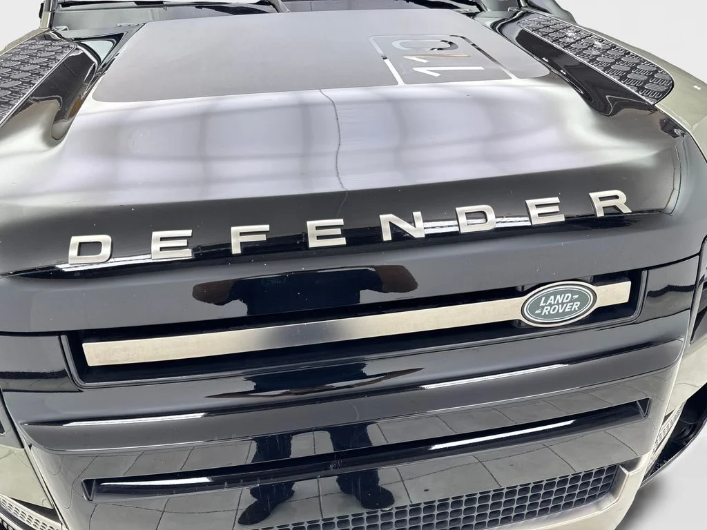 Used 2023 Green Land Rover X image 25