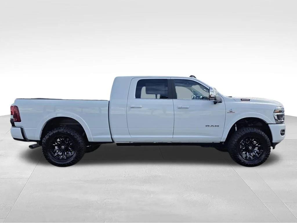 New 2026 Bright White Clear-Coat Exterior Paint RAM Limited image 4
