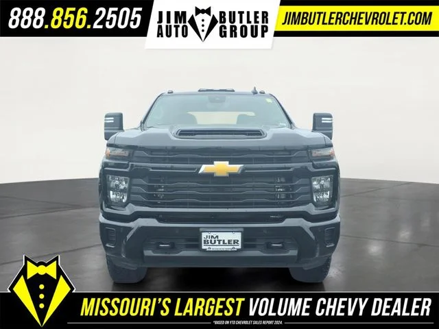 Certified Used 2026 Black Chevrolet Custom image 23