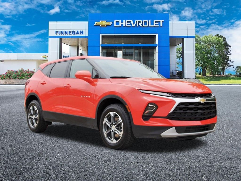 2025 Chevrolet Blazer 2.0T 2LT FWD's photo