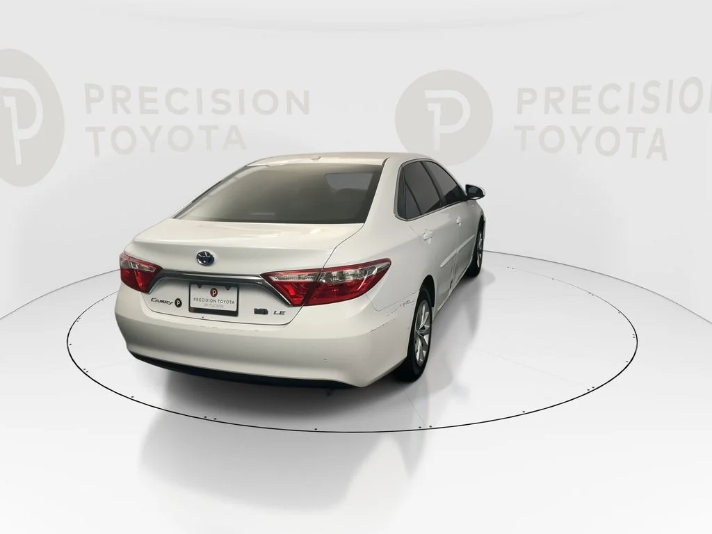 Used 2017 Super White Toyota LE image 18