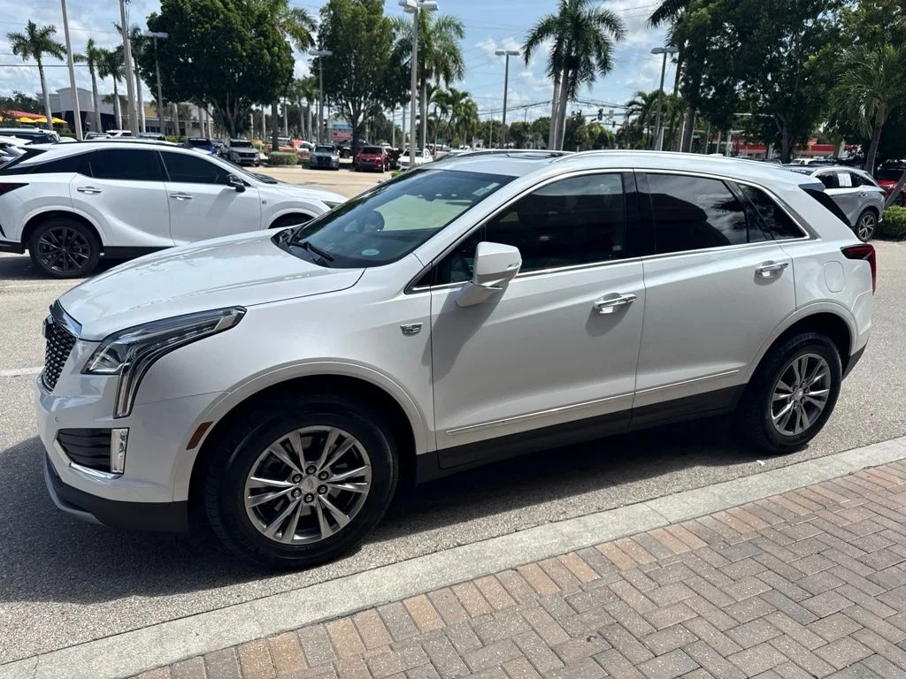 Used 2023 White Cadillac Premium Luxury image 3
