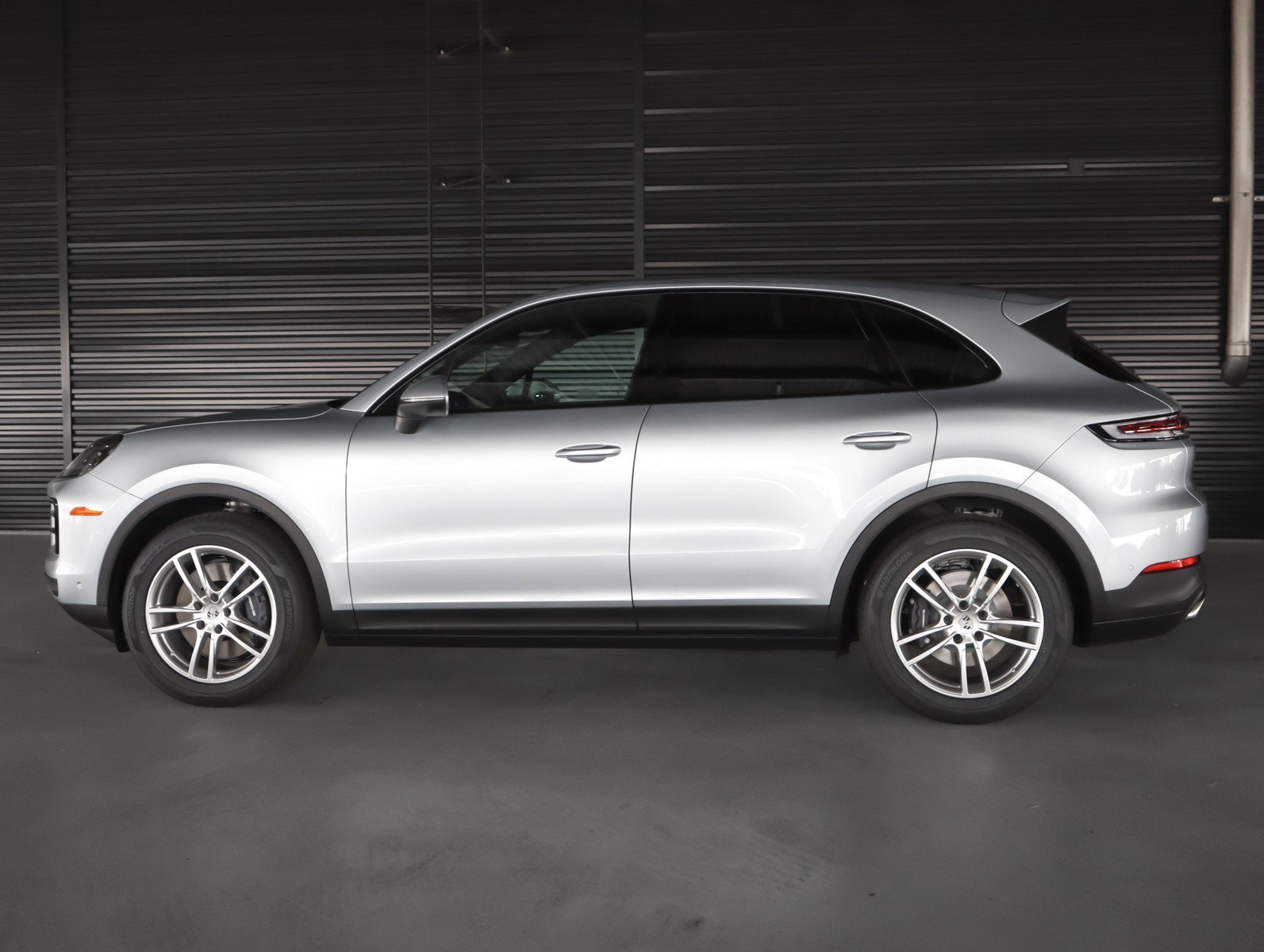 New 2026 Dolomite Silver Metallic Porsche  image 2
