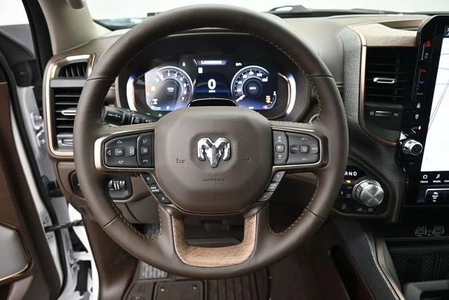 New 2027 Ivory White Tri-Coat Pearlcoat RAM Limited image 15