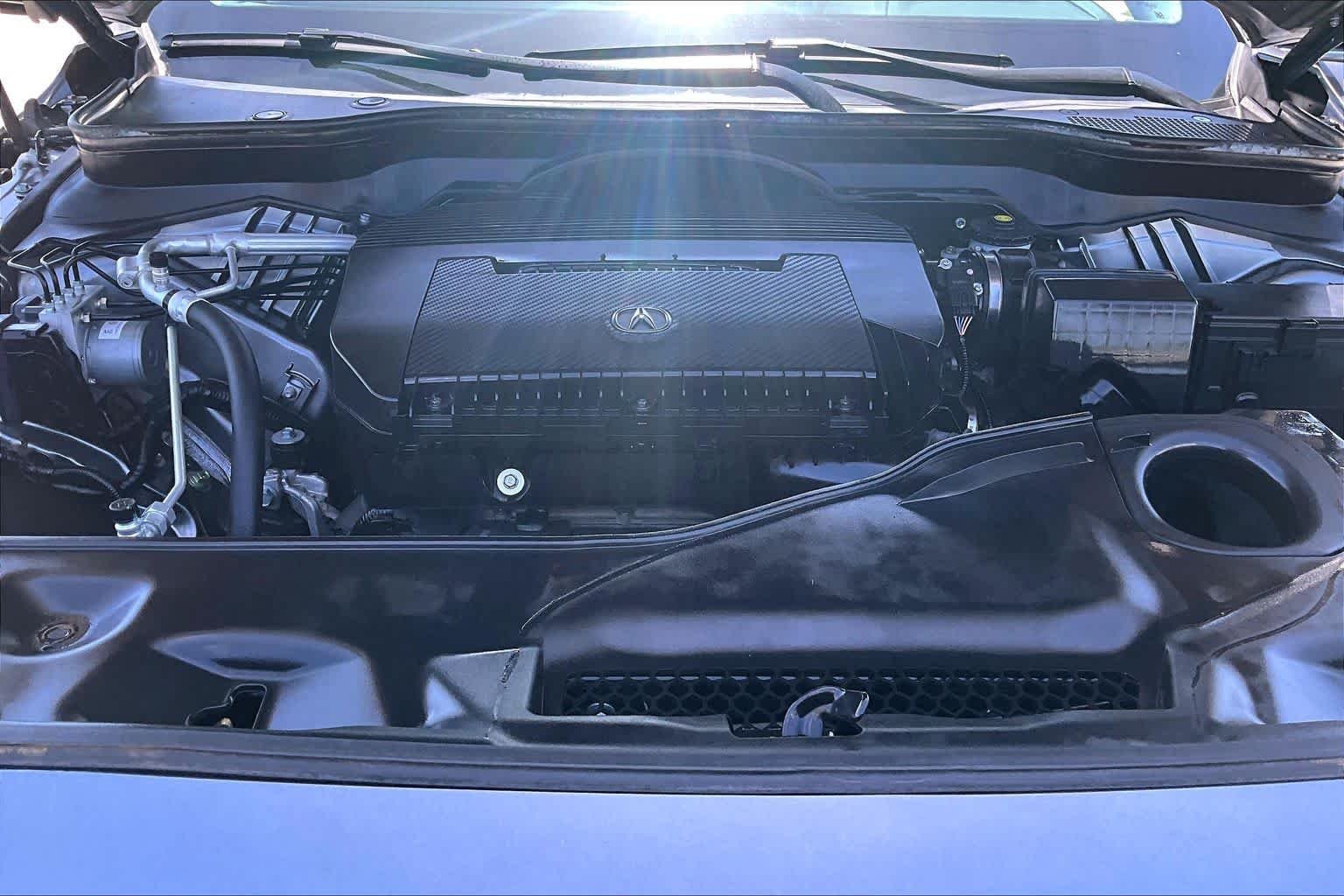 Used 2024 Liquid Carbon Metallic Acura  image 30