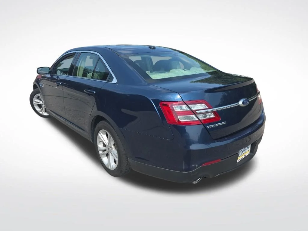 Used 2016  Ford SE image 7