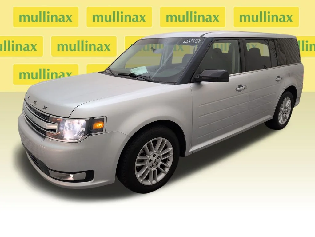 Used 2019 Silver Ford SEL image 10