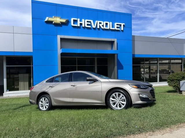 Used 2025 Mineral Gray Metallic Chevrolet 1LT image 16