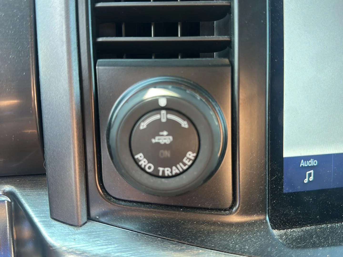 Used 2023 Agate Black Ford LARIAT image 20
