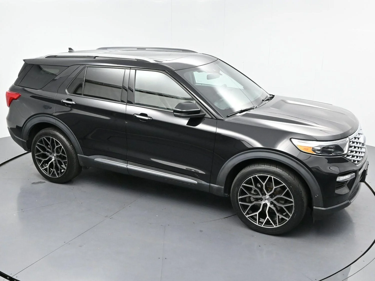 Used 2022 Agate Black Ford Platinum image 38