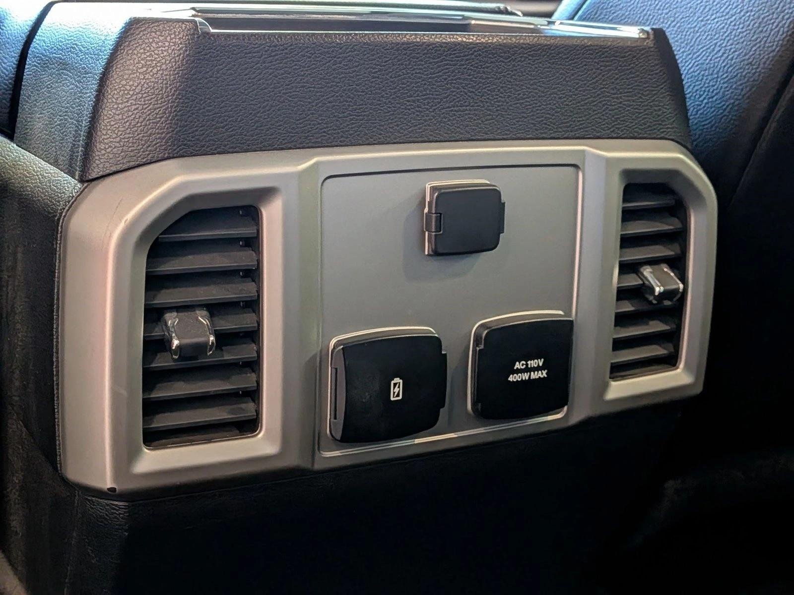 Used 2017 White Platinum Metallic Tri-Coat Ford Lariat image 18