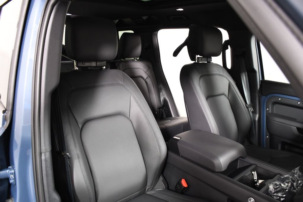 2026 Land Rover Defender X-Dynamic SE - Photo 20