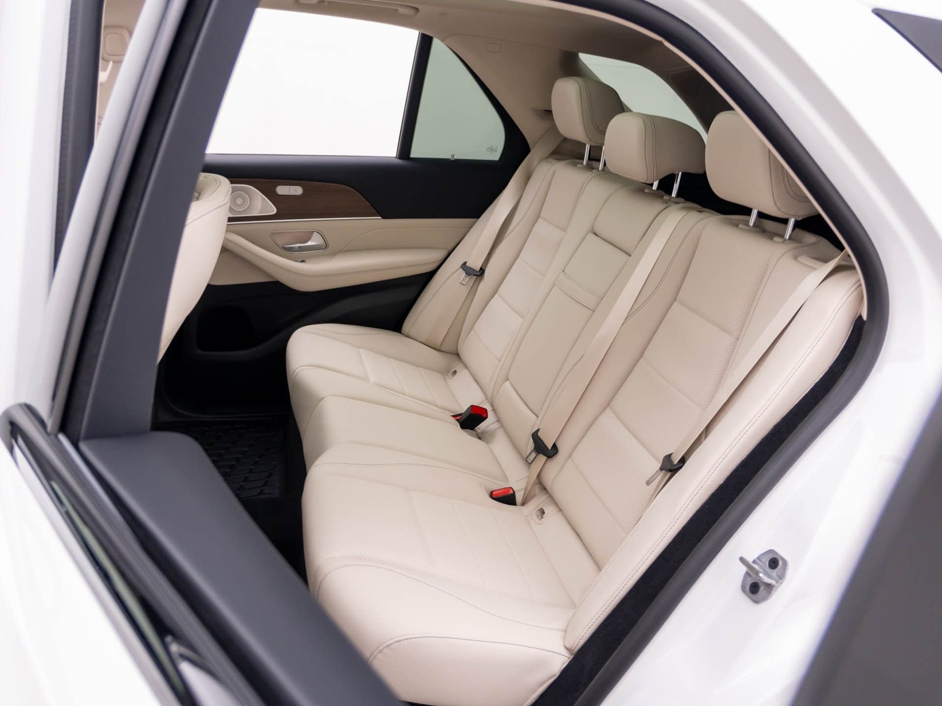 New 2026 Polar White Mercedes-Benz GLE 350 image 18