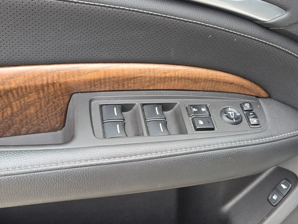 Used 2020 White Acura Technology image 30