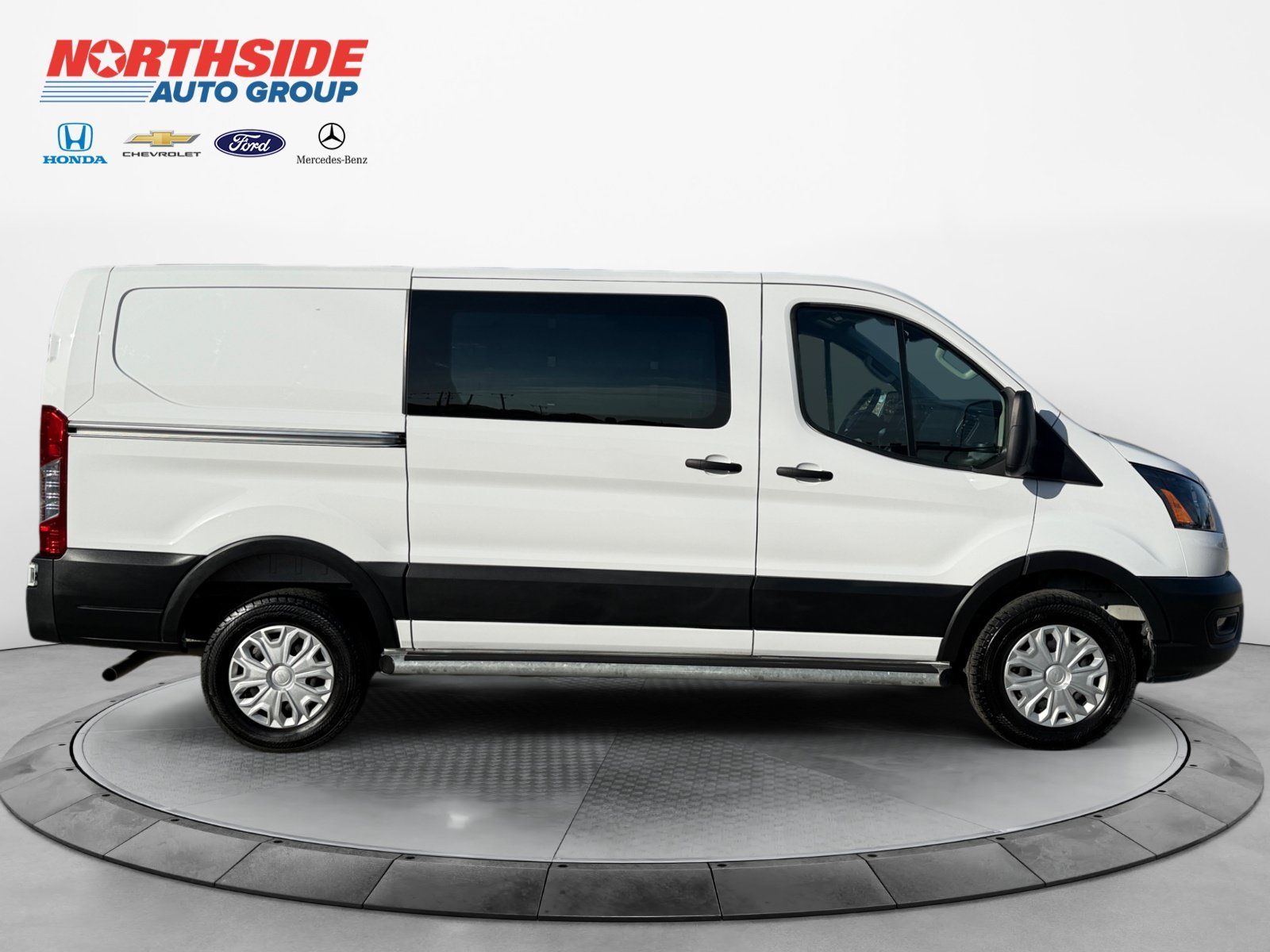 Used 2025 Oxford White Ford  image 8
